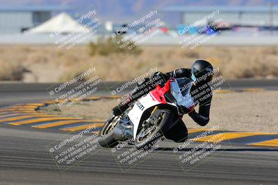 media/Dec-18-2022-SoCal Trackdays (Sun) [[8099a50955]]/Turn 4 (1pm)/